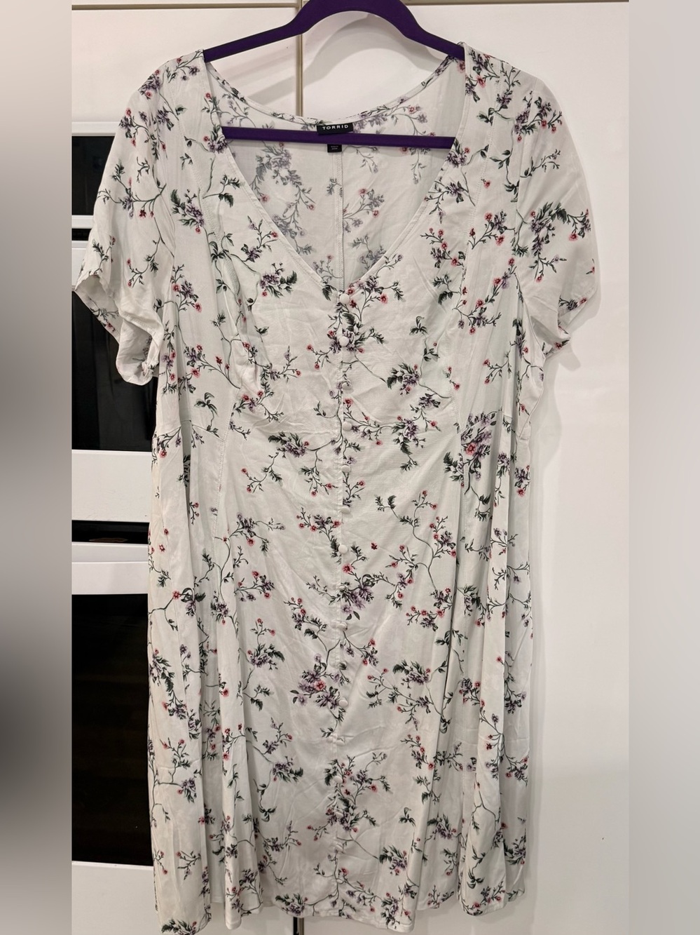 torrid White Floral Top with Subtle Green and Purple Print
